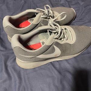 Men’s Nike running shoes. Worn a few times I just didn’t wear them enough.